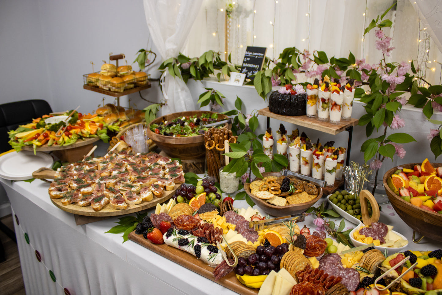 FULL TABLES
