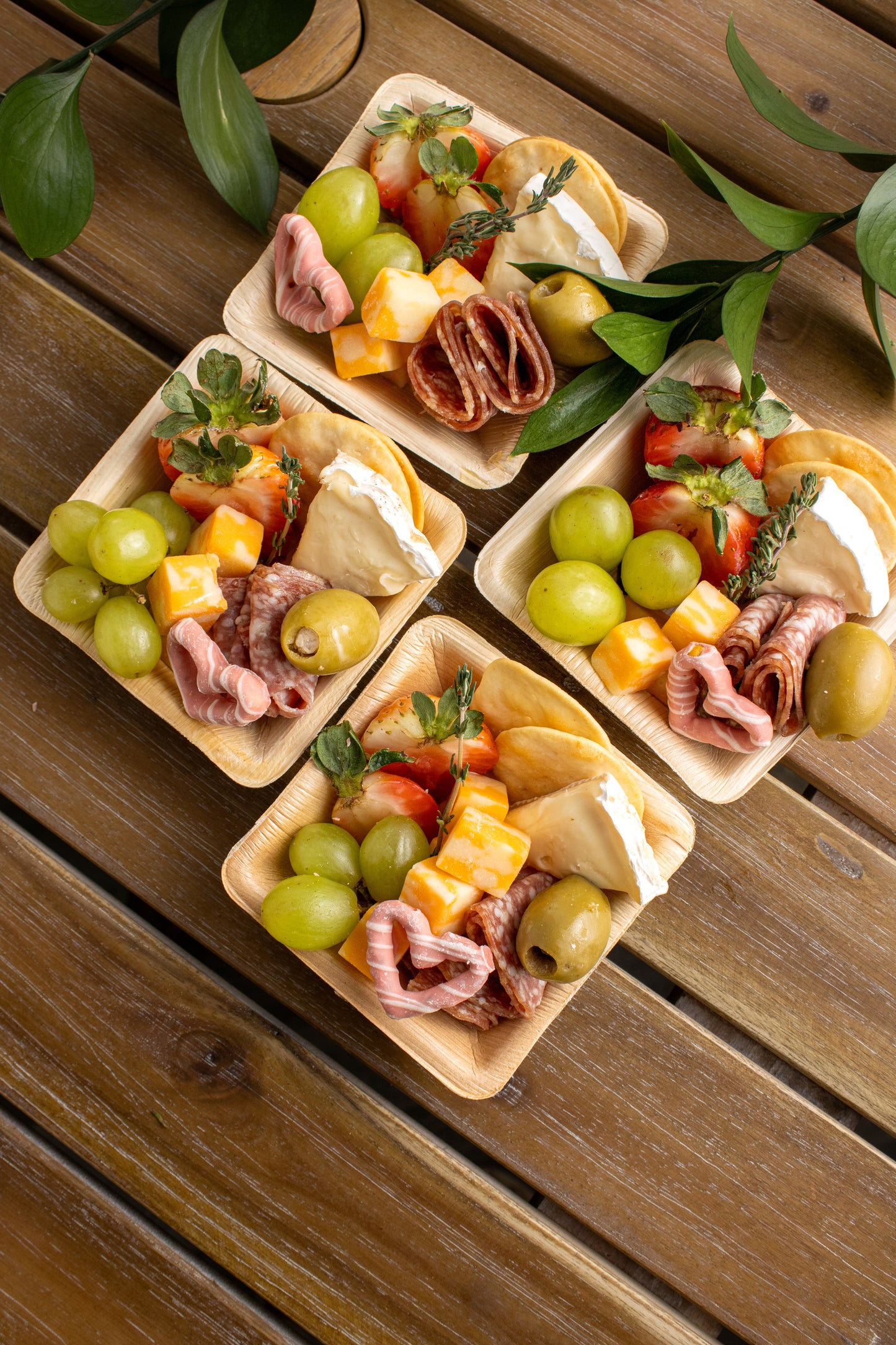 PLATES - 3 SIZES