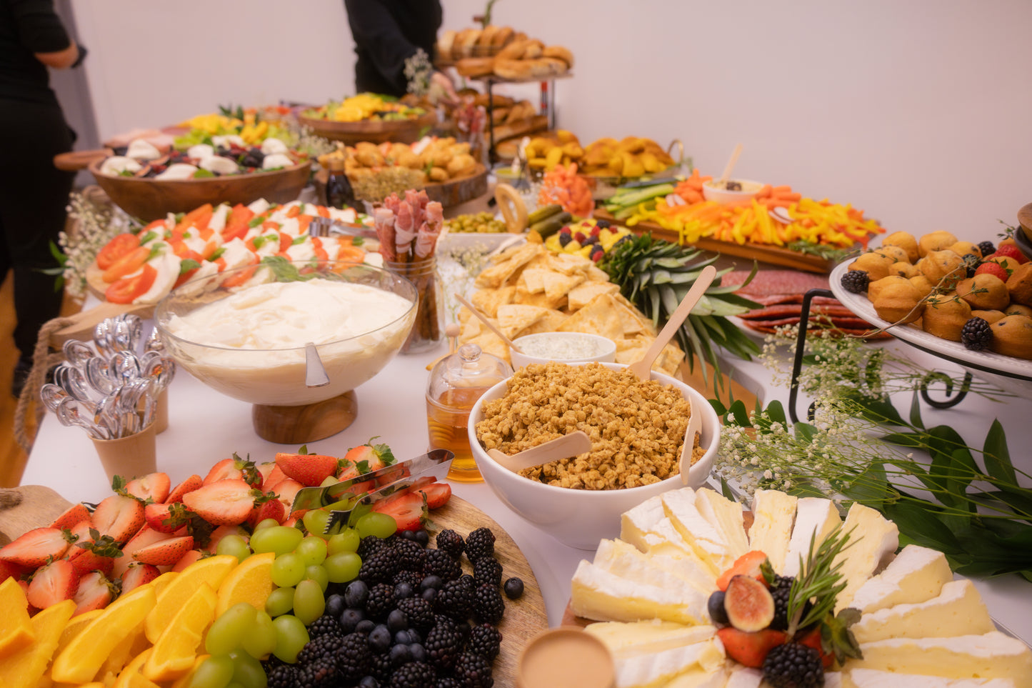 FULL TABLES
